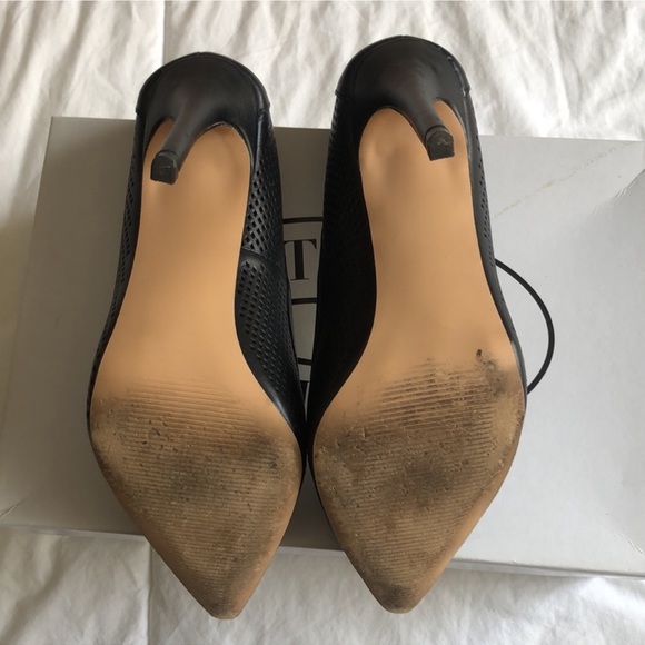 Steve Madden | “Pagen” Perforated Stilleto Pump | Size 8M - Picture 4 of 10